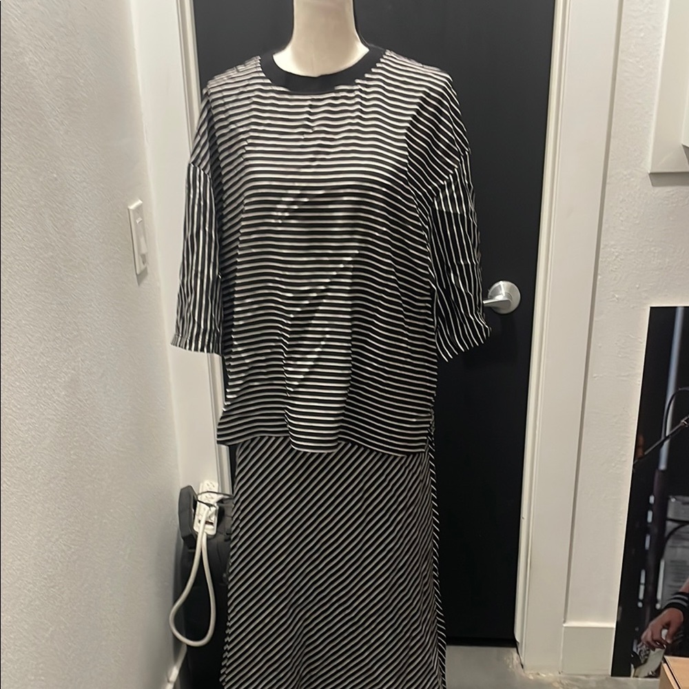 Chic Striped Black and White Skirt Set